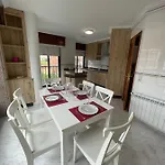 Appartement Apostol 2 *